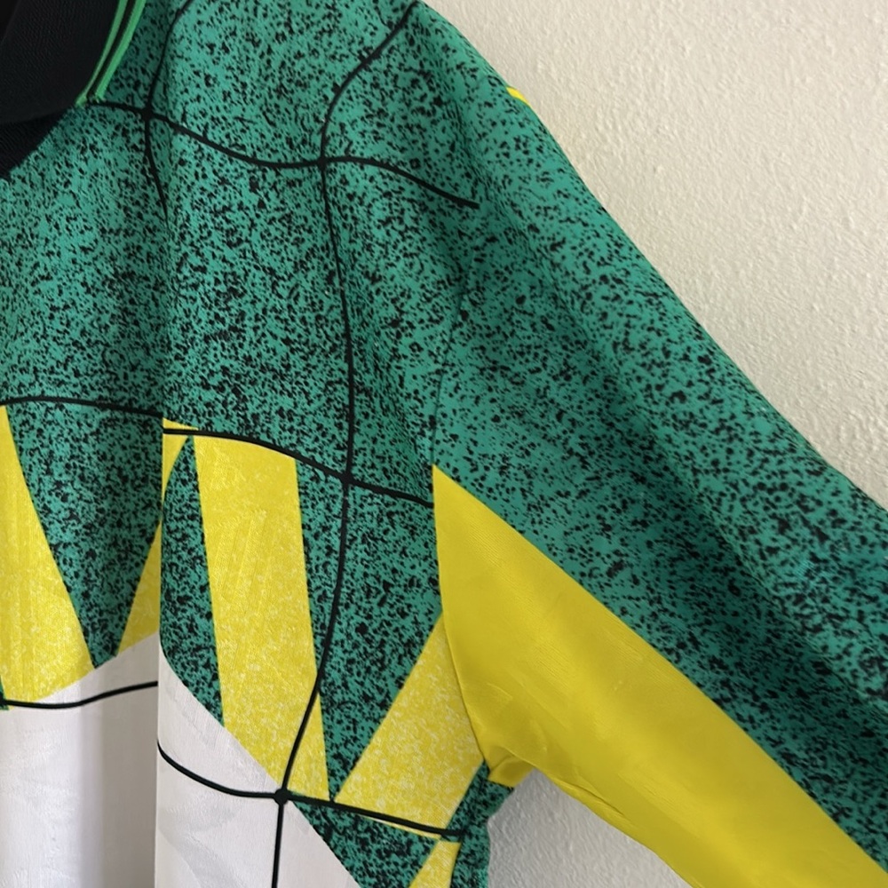 Vintage Men’s Diadora Soccer Goalkeeper Jersey - Picture 7 of 10